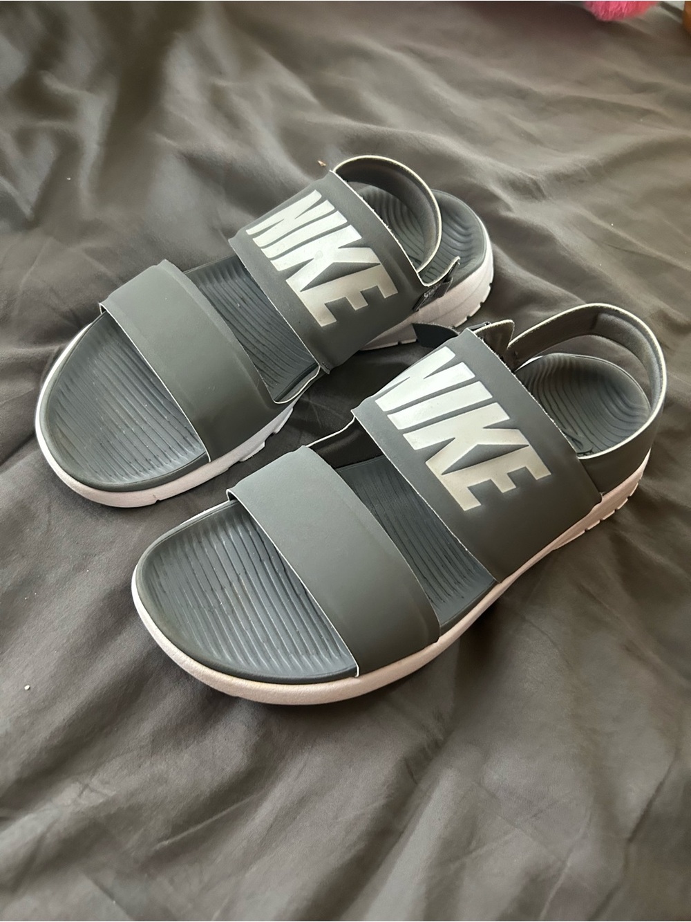 Women’s nike sandals